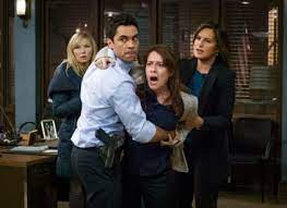 Season 22 episode 6 the long arm of the witness. Law Order Svu Season 16 Episode 13 Tv Fanatic