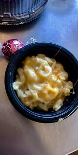 How does taco bell make cinnamon twists? Taco Bell Mac And Cheese Made With The Cinnamon Twist Pasta Nacho Cheese Sauce And The 3 Cheese Blend Was Actually Pretty Good Shittyfoodporn