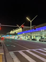 LAX at 1AM on a weekday : rLosAngeles