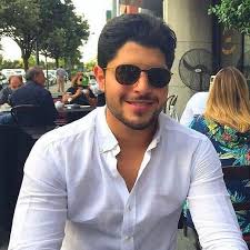يمكن استخدام الأقواس () للتعامل مع مجموعة من الكلمات. ÙÙŠØ¯ÙŠÙˆ Ø®Ø§Ù„Ø¯ Ø±Ø§ØºØ¨ Ø¹Ù„Ø§Ù…Ø© ÙŠÙƒØ´Ù Ø£Ø³Ø±Ø§Ø± Ø¹Ù„Ø§Ù‚ØªÙ‡ Ø¨ÙˆØ§Ù„Ø¯Ù‡ ÙˆÙ…ÙˆØ§Ù‚Ù Ø§Ø³ØªØ«Ù†Ø§Ø¦ÙŠØ© Ø¬Ù…Ø¹ØªÙ‡Ù…Ø§ Ù…Ø¬Ù„Ø© Ù‡ÙŠ