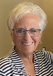 Sharon Lauer's Instagram, Twitter & Facebook