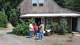 Paw Paw Festival at Edible Landscaping