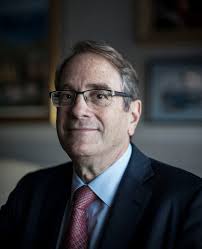 With Ben Carson, the Doctor and the Politician Can Vary Sharply