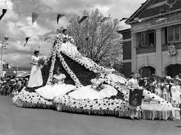 Since Its Inception In 1949 The Toowoomba Carnival Of Flowers Has Flourished And Is Now Recognised As One Of Australia S Best Eve Toowoomba Carnival Flowers