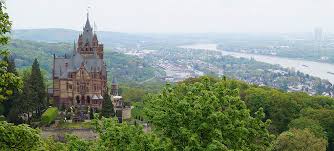 Drachenfels (siebengebirge), berg am rhein zwischen königswinter und bad honnef, nordrhein westfalen drachenfels (bad dürkheim). Schloss Drachenburg In Konigswinter Lohnt Sich Das Ausflugziel
