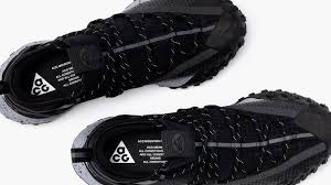 En effet, la silhouette outdoor sera on distingue ensuite une multitude de détails réfléchissants, ainsi que des brandings acg sur la languette et le talon. Haven And Nike Collaborate To Bring Us The Acg Mountain Fly Low Imboldn