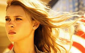 Mark wahlberg thinks nicola peltz's shorts are a little too short as he is the over protective father in a scene from transformers: 2880x1800 Nicola Peltz In Transformers Movie Hd Macbook Pro Retina Hd 4k Wallpapers Images Backgrounds Photos And Pictures