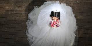 Unsere redaktion hat im genauen hochzeitskleid große größen vergleich uns die besten produkte angeschaut und die nötigen informationen aufgelistet. Brautkleider Fur Grosse Frauen Wissenswertes Brautfee De