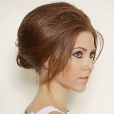 This 60s hairstyle is a classic with shoulder length strands left loose and bangs on one side of forehead. 35 Fabulous And Trending 1960s Hairstyles