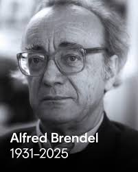 Paolo Fazioli and the team at Fazioli Pianoforti S.p.A. join in mourning  the loss of the legendary pianist Alfred Brendel and extend their heartfelt  condolences to his family. One of the most