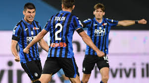 Konuk ekibin ilk golünü vedat muriqi kaydetti. Atalanta Gewinnt Spitzenspiel Gegen Lazio Sky Sport Austria