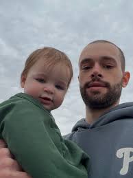 Noah Saunders (@iammoah) • Instagram photos and videos