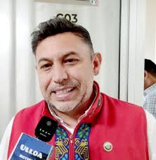 Celebra bodas de oro obispo de Tepic