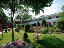 Hotelul olimpic este situat în stațiunea jupiter, pe o plajă privată. Hotel Tismana Jupiter