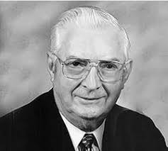 Leon Burr's Instagram, Twitter & Facebook