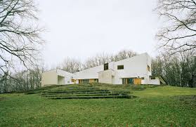 Louis carré, a lawyer, took over his family antiques business in the 1920s, moving into primitive and then modern art in the 1930s. Die Energie Bleibt Im Raum Stylepark
