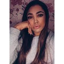 Ebony Lacey's Instagram, Twitter & Facebook