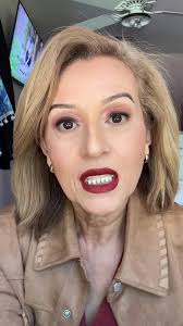 My mom is an old school Latina. #latinos #latinas #hispanos #mejicanos...