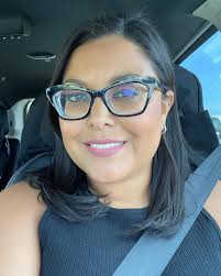 Jessica Glenn's Instagram, Twitter & Facebook