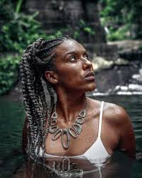 Erica Prado's Instagram, Twitter & Facebook