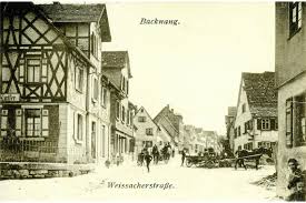 Der französische architekt jean baptiste métivier, königlicher baurat unter ludwig i., ließ es 1830 an der. Das Braune Haus Mit Dem Roten Dachle