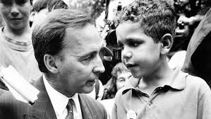 Elders gather to mark Keating speech