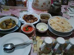 Menu sarapan juga bisa berbeda berdasarkan budaya bahkan negara. Menu Sarapan Pagi Kampung Resepi Masakan Nikmat Nasi Goreng Kampung Pisang Raja Goreng Rangup Buat Sarapan Pagi Azie