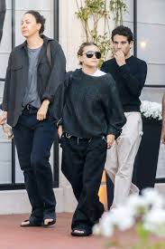 You may know olivier, who is a french banker, as the half brother of former french president we wonder if twin sister ashley will be the maid of honor! Who Is Ashley Olsen S Boyfriend Louis Eisner Meet The Artist Ashley S Been Dating For Years