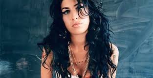 We only said goodbye with words i died a hundred times you go back to her and i go back to i go back to us. Amy Winehouse Back To Black Kulturwoche At