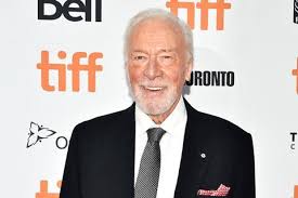 Christopher plummer, the distinguished canadian actor best known for his role as captain von trapp in the sound of music, has died at the age of 91. Sound Of Music Star Christopher Plummer Dies Aged 91 News Screen