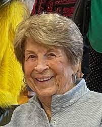 Barbara Magnus's Instagram, Twitter & Facebook