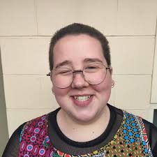 Ashely Earl-Goulet receives an English Scholarship