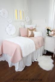 Setting the mood of sophistication and love, rose gold. Blush Rose Gold Fur Dorm Bedding Set Ideias De Decoracao De Quartos Decoracao De Quarto Tumblr Decoracao De Quarto