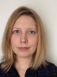 Lisa Heyer's Instagram, Twitter & Facebook