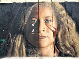Where the barrier turns into concrete slabs it becomes a canvas. The Graffiti Of The West Bank Barrier In Bethlehem Inspiring City