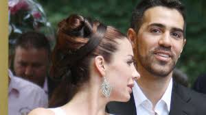 Von positiv & romantisch bis hin zu. Anna Maria Ferchichi Und Bushido Erst Verhaftung Von Arafat Abou Chaker Dann Neuer Schock People