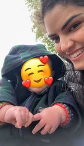 Hello! my name is Emma, I'm 20 and from Oxfordshire. For the last 18 months  I have been working as a carer in a nursing home as well as volunteering as  a