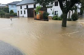 Die feuerwehr musste zu zahlreichen einsätzen ausrücken. Unwetter Hotspot War Bezirk Melk Noe Orf At