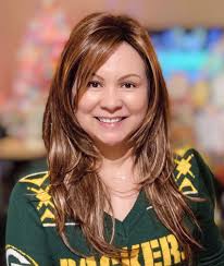 Lisa Gaspar's Instagram, Twitter & Facebook