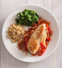 Super Charged Supper Joy Bauer S Balsamic Chicken With Quinoa And Greens Recipe Healthy Snacks Recipes Balsamic Chicken Chicken Recipes