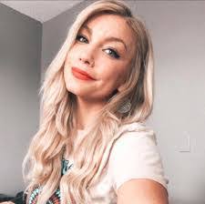 Emily Risner's Instagram, Twitter & Facebook