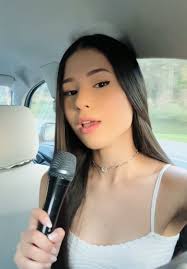 I just need you now 💕💕 amo o quanto essa música é nostálgica #needyounow  #voz #musica