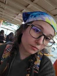 Mara Marshall's Instagram, Twitter & Facebook