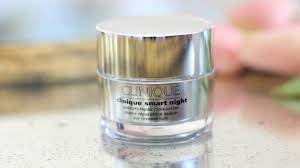 Smart hydration technology helps skin attract and retain moisture. Clinique Smart Night Custom Repair Moisturizer Review Youtube