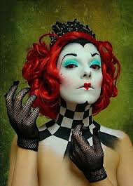 Entdecke rezepte, einrichtungsideen, stilinterpretationen und andere ideen zum ausprobieren. Maquillaje De Reina Roja Halloween Disney Halloween Makeup Halloween Makeup Scary Queen Of Hearts Halloween