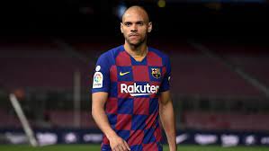 Braithwaite was educated at the university of cambridge in physics and mathematics before switching to the study of philosophy. Fc Barcelona La Liga Braithwaite I See Myself At Barcelona For A Long Time Marca In English