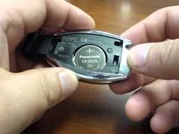 Replacing Batteries In Your Mercedes Benz Key 2010 Or Newer Benz Mercedes Benz Mercedes