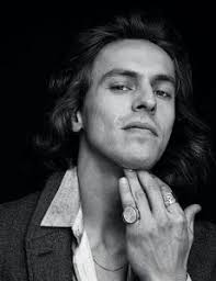 Boyu, kilosu, kaç yaşında olduğu, sevgilisi, babası ve rol aldığı filmleri ile ilgili detaylı bilgiler. Who Is Farah Zeynep Abdullah Dating Farah Zeynep Abdullah Boyfriend Husband