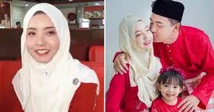 Bạn sẽ không tin vào những gì mà tôi đã trải qua khi tôi ốm đâu. This Chinese Malaysian Couple Met Through Friendster And Their Story Will Melt Your Heart World Of Buzz