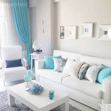 Dekoratif Obje Degisimleriyle Filiz Hanimin Salonun Binbir Rengi Decoracao Apartamento Decoracao Sala Decoracao Clean